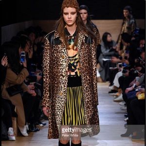 Meet your Posher, Tara